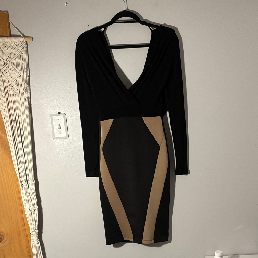Elegant Black and Tan long sleeve drape cowl neck bodycon Dress XS